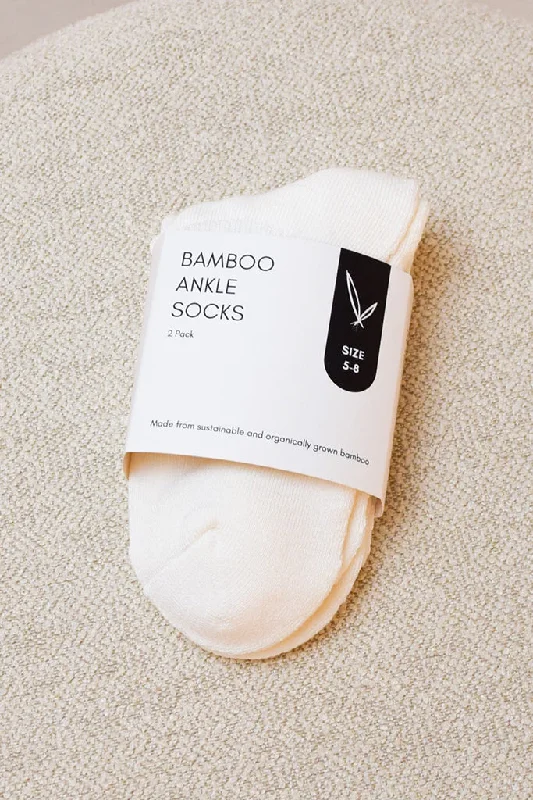 Cashmere men's socks for a luxurious feelMen's Bamboo Ankle Socks 2 Pack - White
