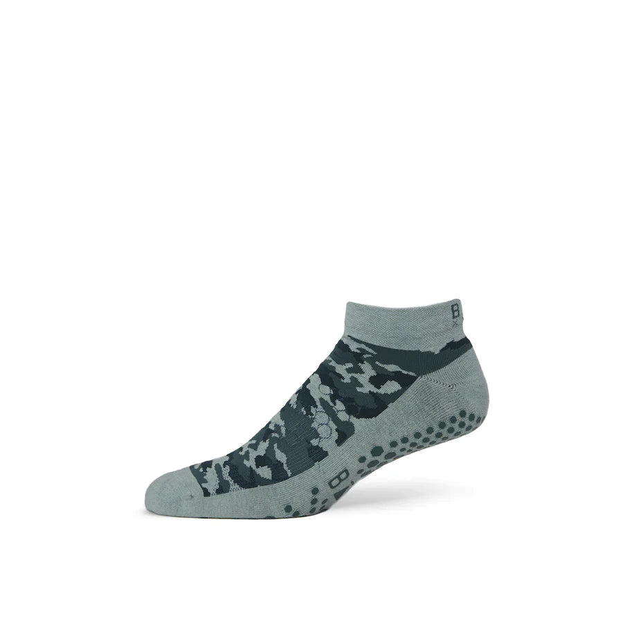 Cashmere men's socks for a luxurious feelBase33 Grip Low Rise
