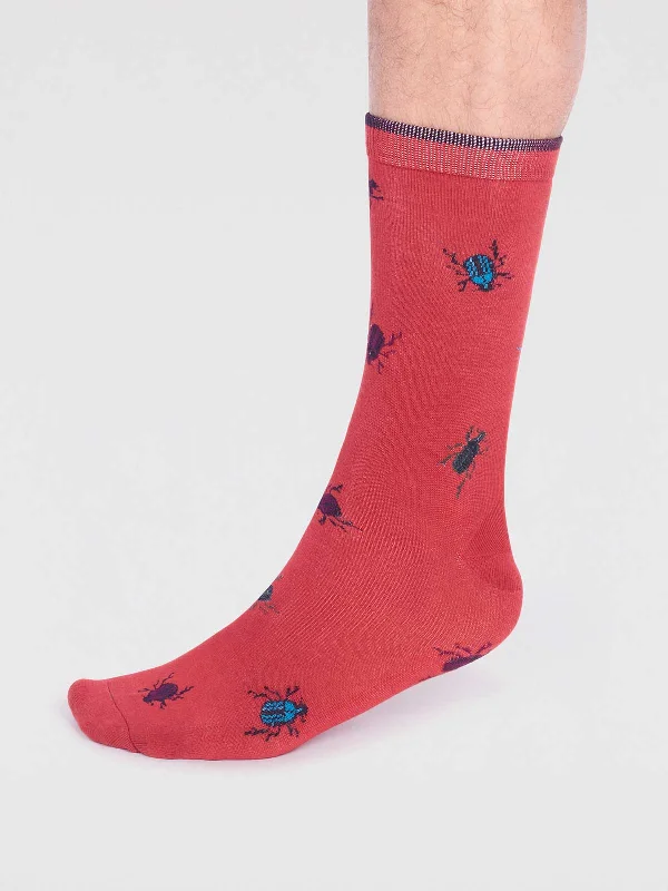 Hiking men's socks for outdoor adventuresBrody Bamboo Bug Socks - Hibiscus Red