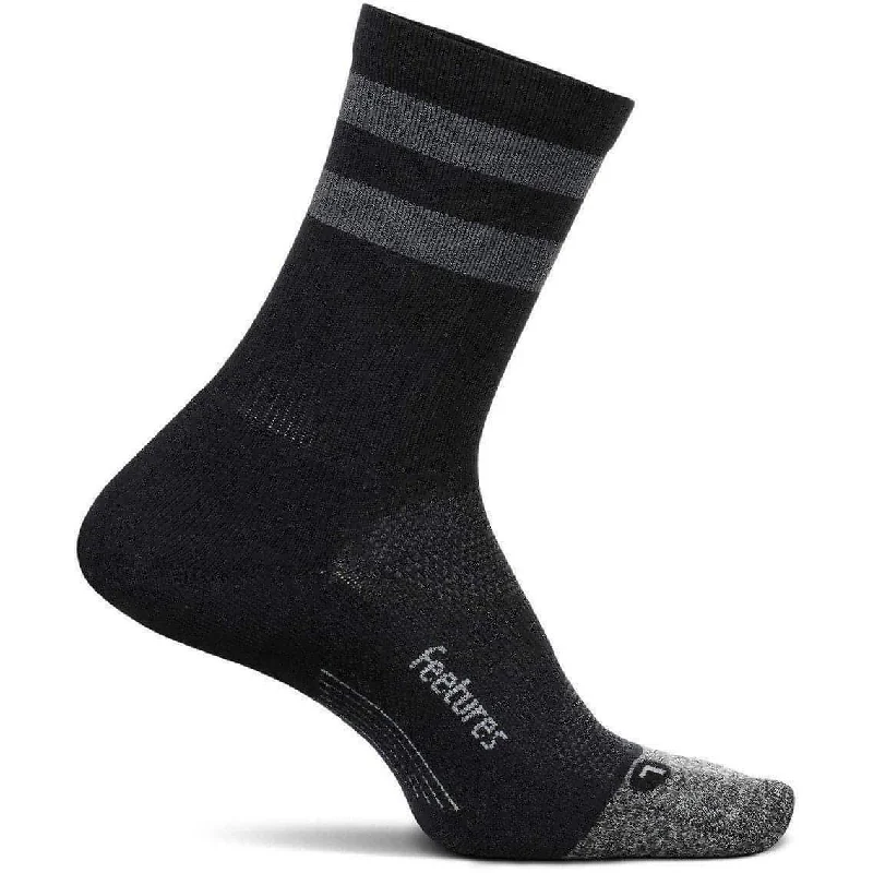 Knee - high men's socks for a vintage styleFeetures Elite Light Cushion Mini Crew Running Socks - Black Knee - high men's socks for a vintage styleFeetures Elite Light Cushion Mini Crew Running Socks - Black