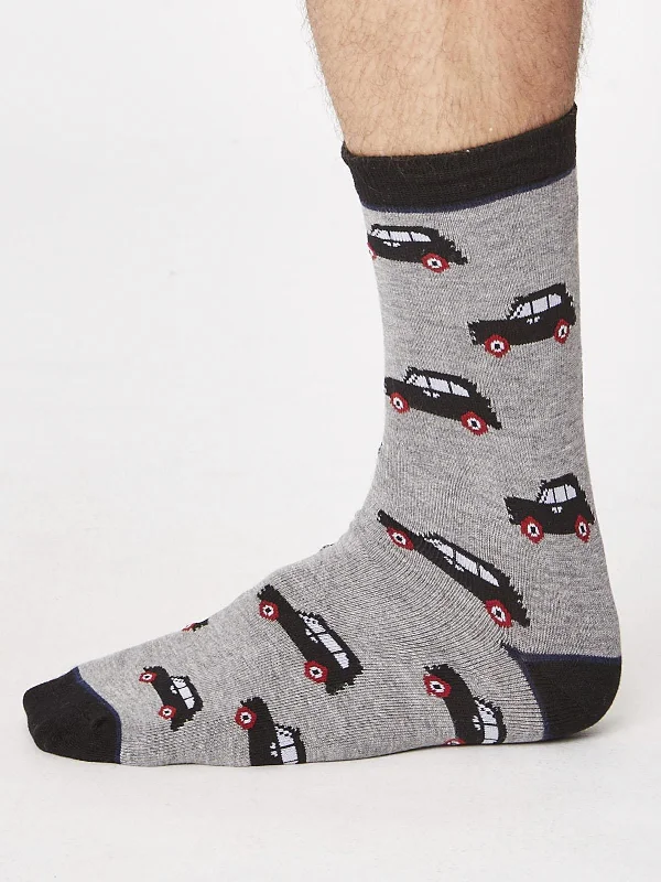 Hiking men's socks for outdoor adventuresLondon Taxi Bamboo Socks