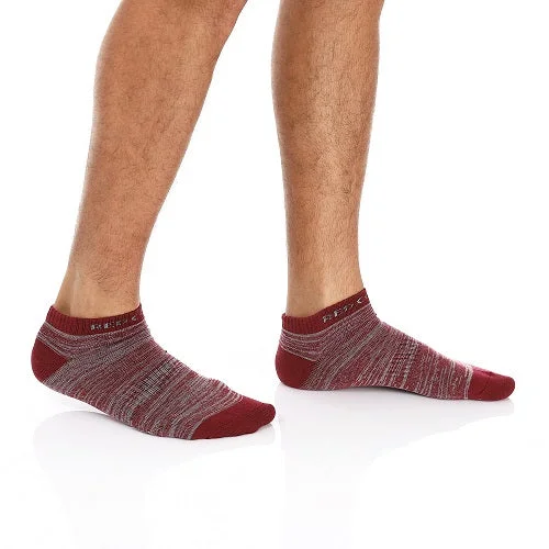 Stretchable men's socks for a flexible fitMen's Ankle Socks - Low - Cut, Sporty - Dark Red Stretchable men's socks for a flexible fitMen's Ankle Socks - Low - Cut, Sporty - Dark Red