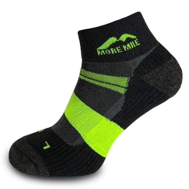 Knee - high men's socks for a vintage styleMore Mile Endurance Running Socks - Black Knee - high men's socks for a vintage styleMore Mile Endurance Running Socks - Black