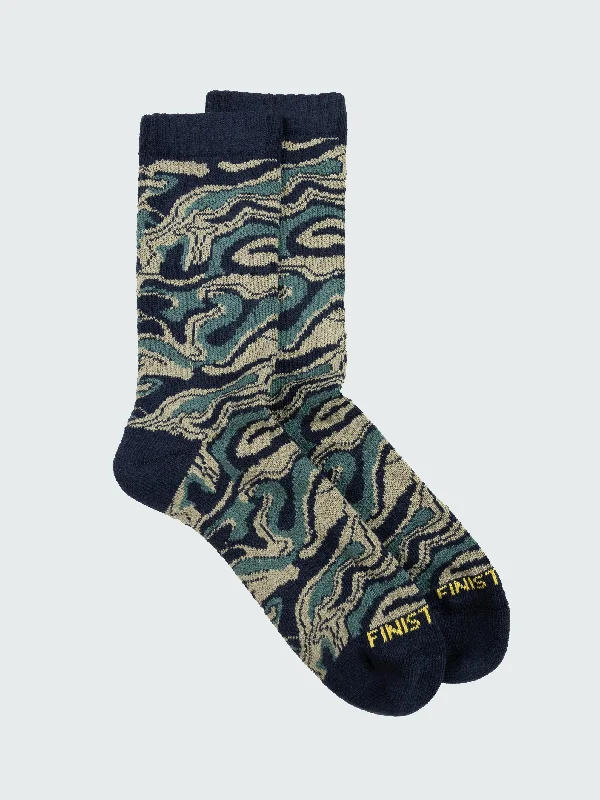 Knee - high men's socks for a vintage styleHigh Tide Pattern Sock