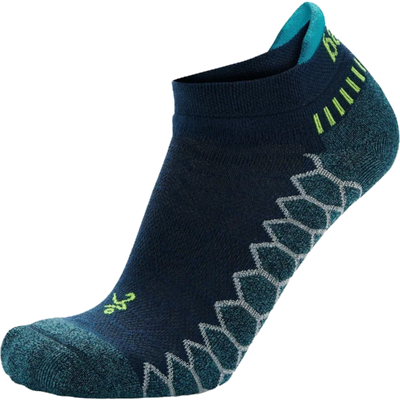 Athletic men's socks with arch supportSilver No Show Tab