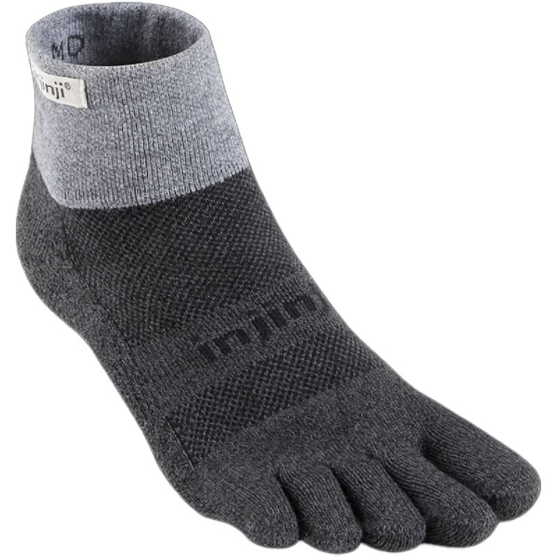 Sheer men's socks for a delicate appearanceTrail Midweight Mini Crew
