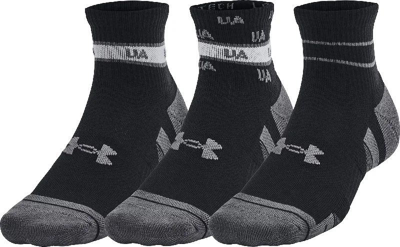Hiking men's socks for outdoor adventuresUnder Armour Performance Tech (3 Pack) Quarter Socks - Black