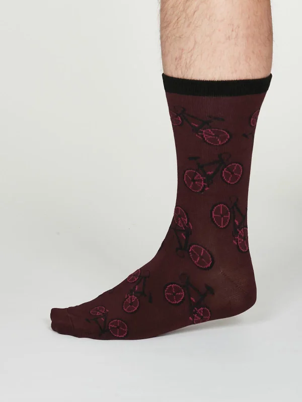 Knee - high men's socks for a vintage styleWesley Socks - Burgundy