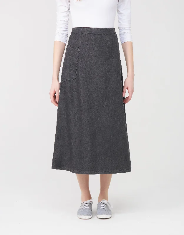 Beach - themed men's robes for a vacation vibe34" Mock Wrap Skirt with Patch Pocket Black Wash Beach - themed men's robes for a vacation vibe34" Mock Wrap Skirt with Patch Pocket Black Wash