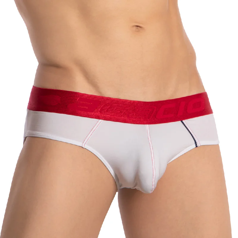 Men's briefs with a supportive pouch designAgacio AGJ039 Sturdy Centerseam Brief