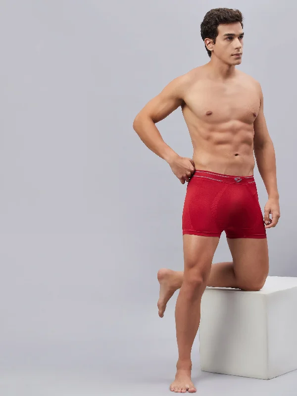 Slim - cut men's trunks for a modern styleC9 Airwear Seamless Trunk For Men - Red