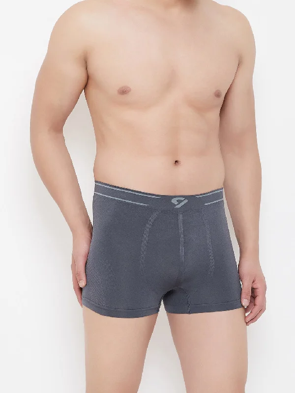 Patterned men's trunks, like camo or dotsC9 Airwear Seamless Men's Trunk/Boxer - Charcoal Patterned men's trunks, like camo or dotsC9 Airwear Seamless Men's Trunk/Boxer - Charcoal