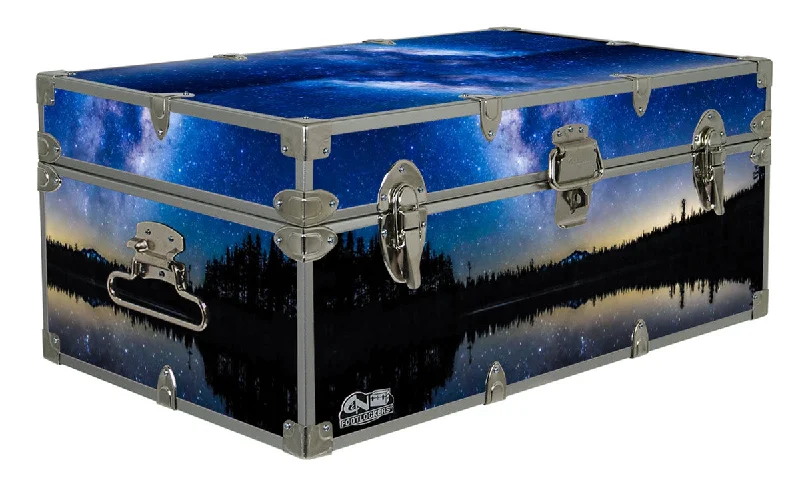Mesh - back men's trunks for ventilationDesigner Trunk - Night Sky - 32x18x13.5"