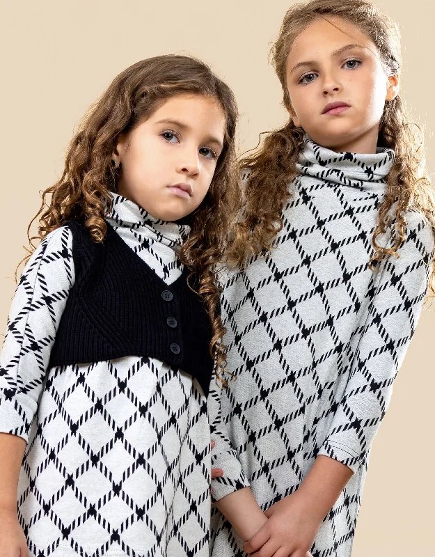Cotton men's robes with a classic shawl collarGirls Windowpane Check Maxi Dress Shabbos Robe Cotton men's robes with a classic shawl collarGirls Windowpane Check Maxi Dress Shabbos Robe
