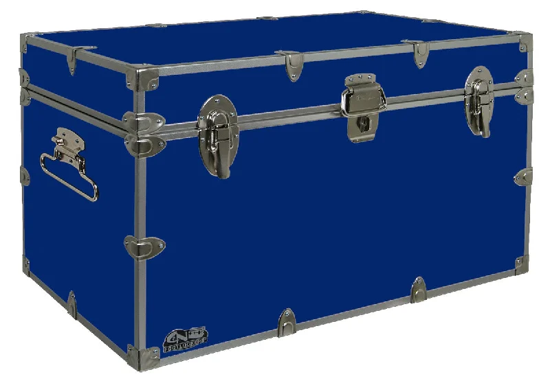 Low - rise men's trunks for a trendy lookGraduate Steel Footlocker Trunk 32x18x18.5" Low - rise men's trunks for a trendy lookGraduate Steel Footlocker Trunk 32x18x18.5"
