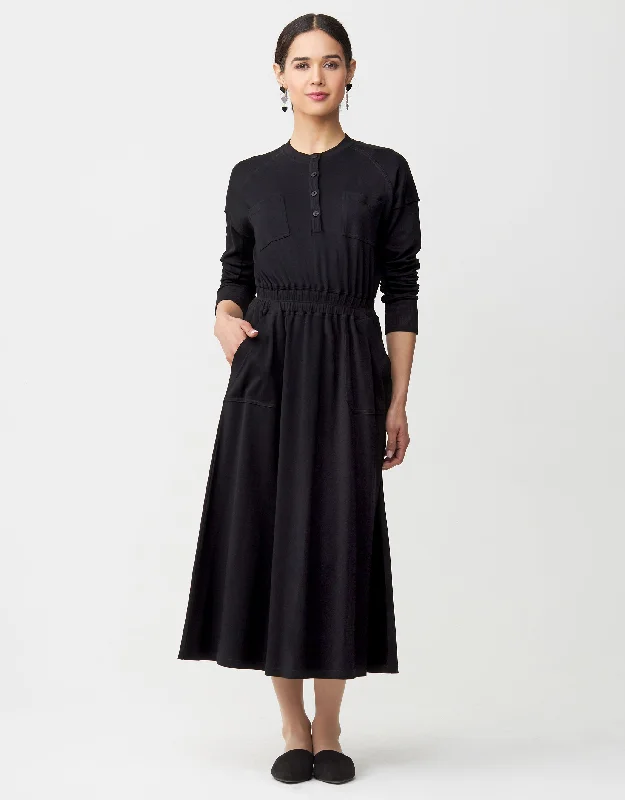 Plush men's robes with a Sherpa liningJersey Dolman Midi Dress with Buttons and Patch Pockets Plush men's robes with a Sherpa liningJersey Dolman Midi Dress with Buttons and Patch Pockets