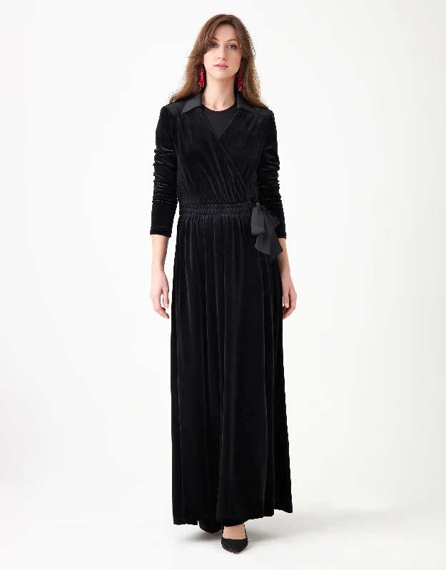 Plush men's robes with a Sherpa liningMock Wrap Velvet Maxi Dress Shabbos Robe with Satin Collar and Tie