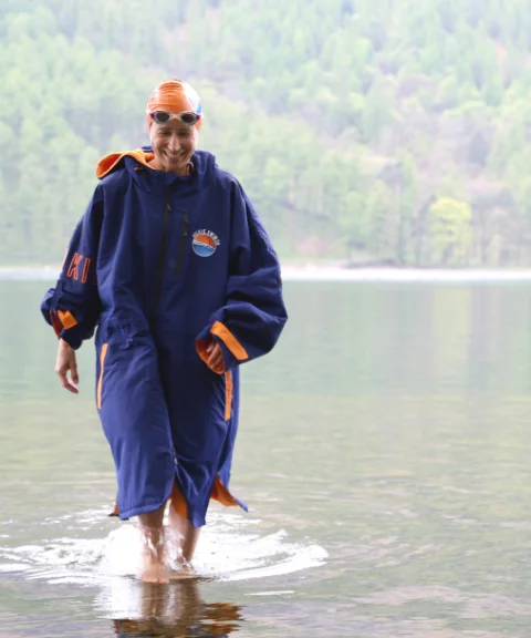 Fleece men's robes for cozy winter nights at homeRECYCLED SELKIE ROBE - NAVY