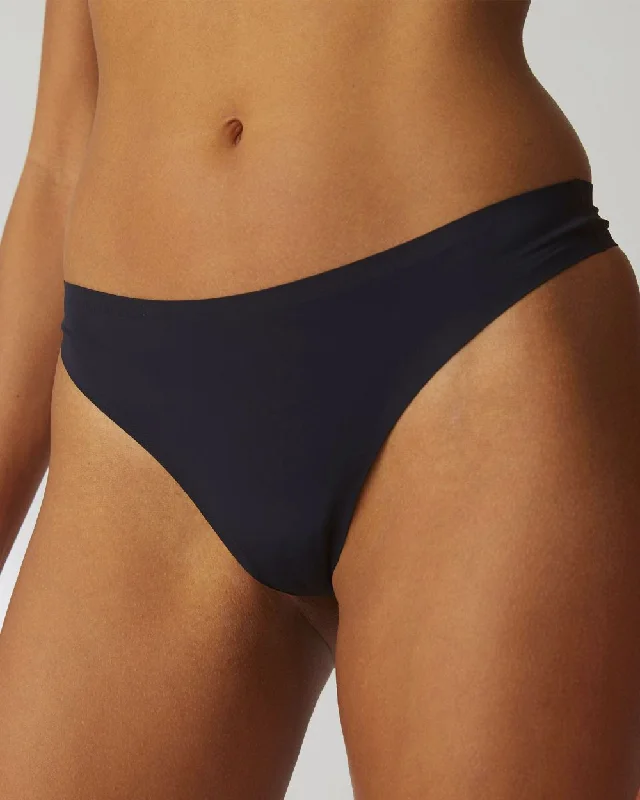 Stretch - lycra men's thongs for flexibilityEssentiel Tanga