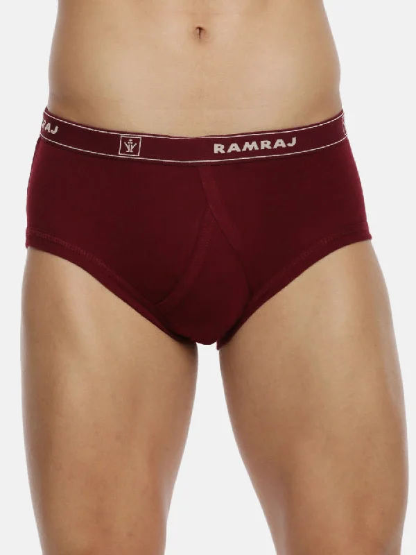 Light - weight men's briefs for summer wearSoft Combed Rib Solid Outer Elastic Y-Front Brief Arrow Y (2PCs Pack) Light - weight men's briefs for summer wearSoft Combed Rib Solid Outer Elastic Y-Front Brief Arrow Y (2PCs Pack)
