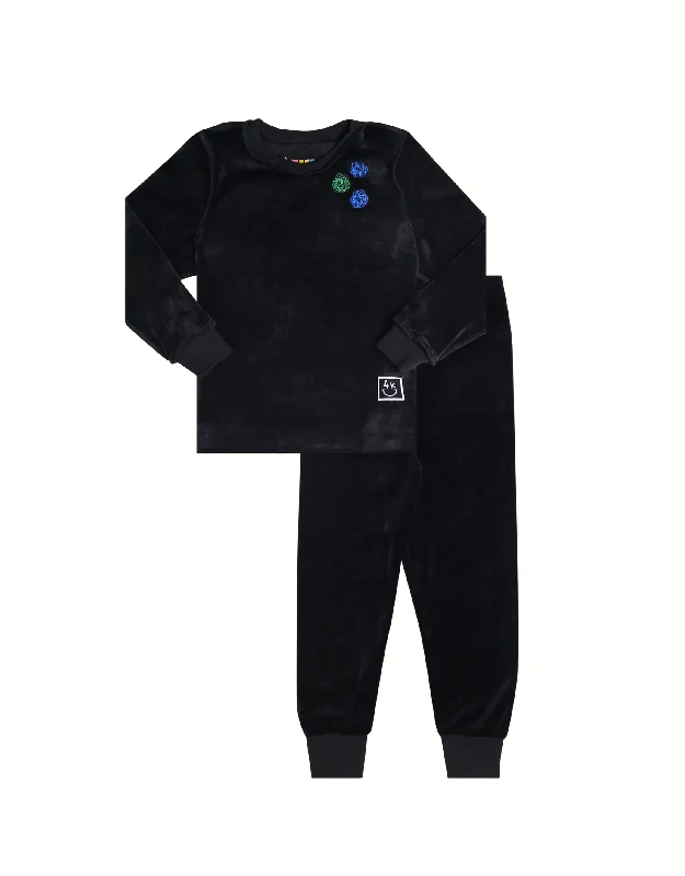 Embroidered men's robes for a touch of eleganceScribble Patch Plush Velour Kids Pajamas Legging Playwear Set Black Embroidered men's robes for a touch of eleganceScribble Patch Plush Velour Kids Pajamas Legging Playwear Set Black