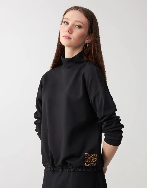 Embroidered men's robes for a touch of eleganceSoft Jersey Funnel Top with Enclosed Bungee Cord Black Embroidered men's robes for a touch of eleganceSoft Jersey Funnel Top with Enclosed Bungee Cord Black