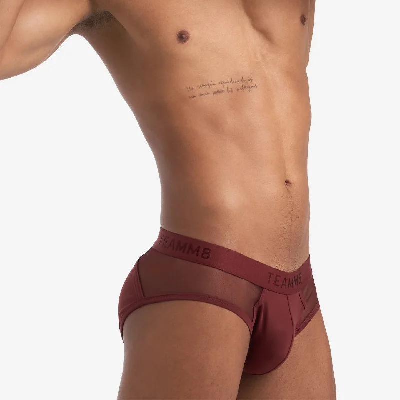 Men's briefs with a quick - dry featureTeamm8 Score Sheer brief mesh port red
