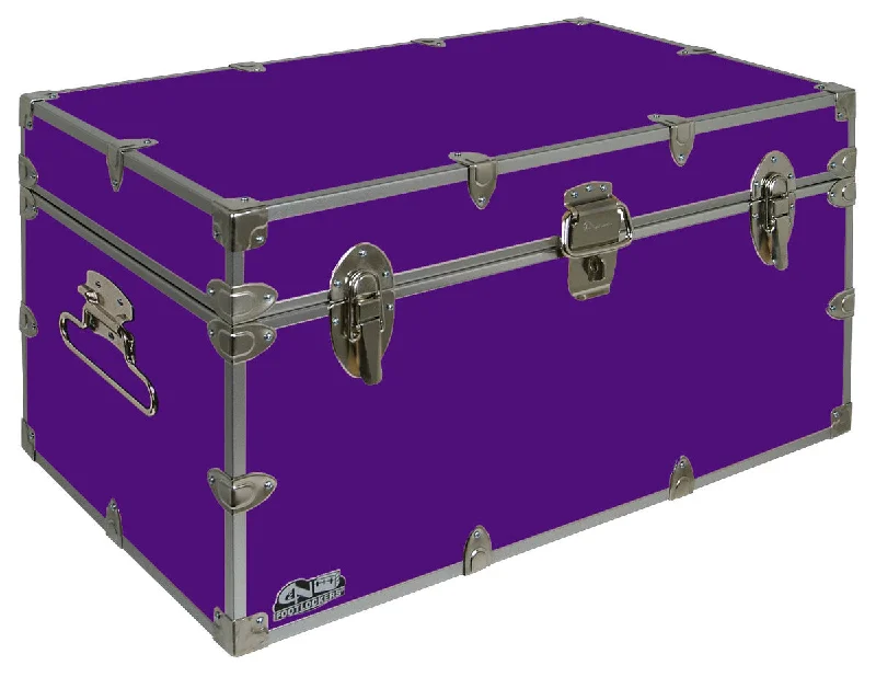 Low - rise men's trunks for a trendy lookUnderGrad Steel Footlocker Trunk 32x18x16.5" Low - rise men's trunks for a trendy lookUnderGrad Steel Footlocker Trunk 32x18x16.5"