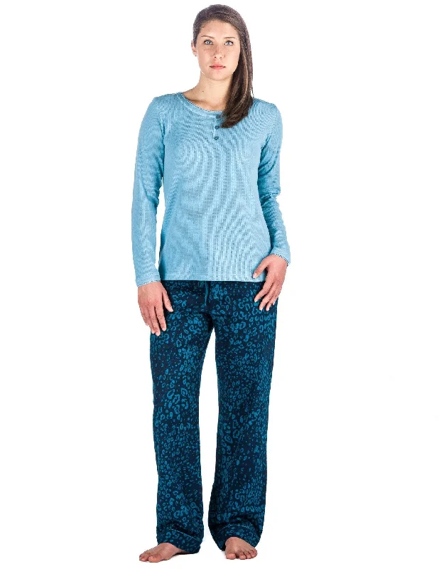 Embroidered men's robes for a touch of eleganceRelaxed Fit Womens Cotton Flannel Lounge Set with Crew Neck Top - Leopard Blue