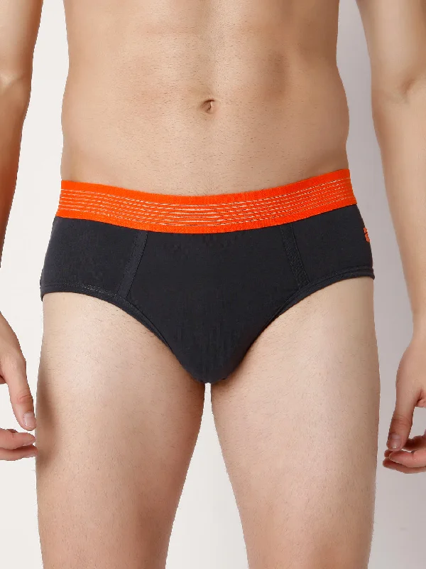 Low - cut men's briefs for a discreet appearanceMen Premium Darkgrey Cotton Blend Brief- Underjeans By Spykar Low - cut men's briefs for a discreet appearanceMen Premium Darkgrey Cotton Blend Brief- Underjeans By Spykar