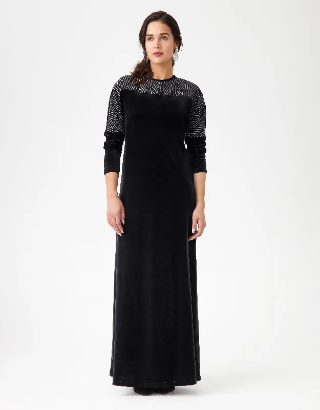 Luxury men's silk robes for a spa - like experienceVelvet and Brocade Maxi Dress Shabbos Robe with Back Zipper