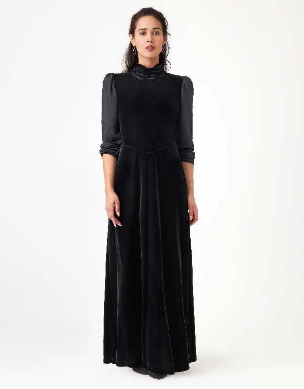 Men's robes made from sustainable materialsVelvet Back Zip Maxi Dress Shabbos Robe with Ruched Tneck and Contrast Sleeves Men's robes made from sustainable materialsVelvet Back Zip Maxi Dress Shabbos Robe with Ruched Tneck and Contrast Sleeves
