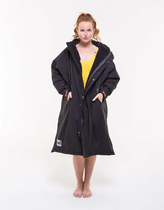 Jacquard - patterned men's robes for a stylish appearanceWomen's Long Sleeve Pro Change Robe EVO - Stealth Black Jacquard - patterned men's robes for a stylish appearanceWomen's Long Sleeve Pro Change Robe EVO - Stealth Black