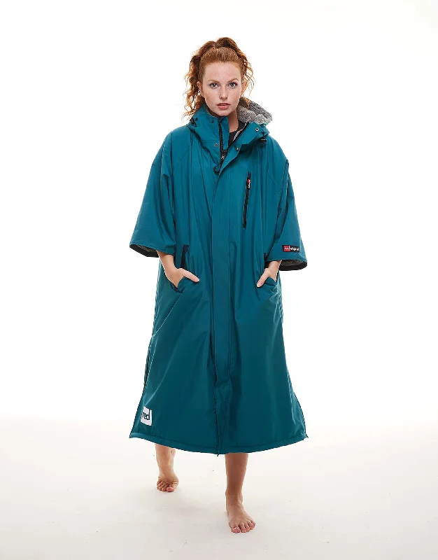 Men's robes with a hidden button closureWomen's Short Sleeve Pro Change Robe EVO - Teal Men's robes with a hidden button closureWomen's Short Sleeve Pro Change Robe EVO - Teal